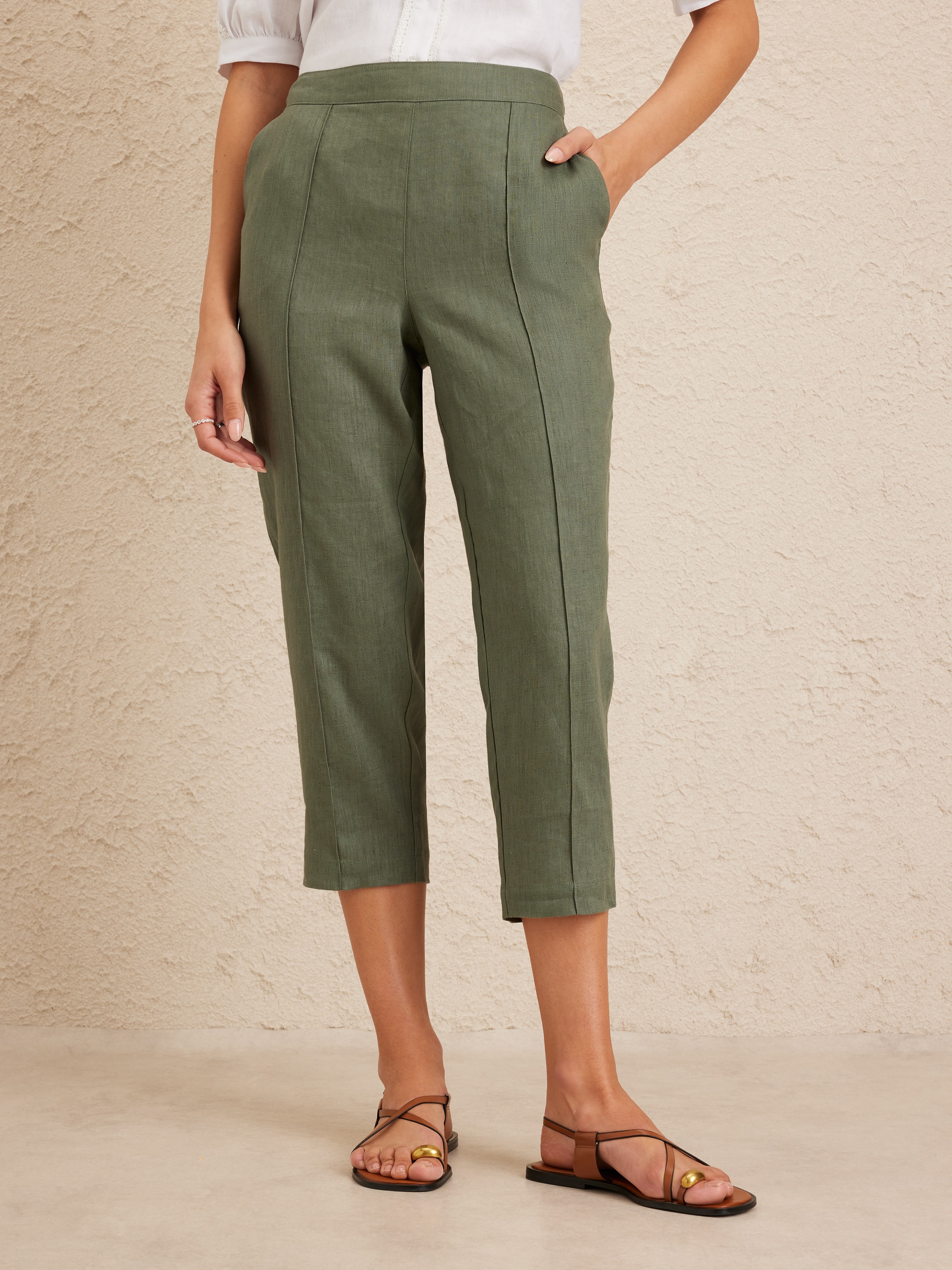 Linen Pull On Cropped Pant