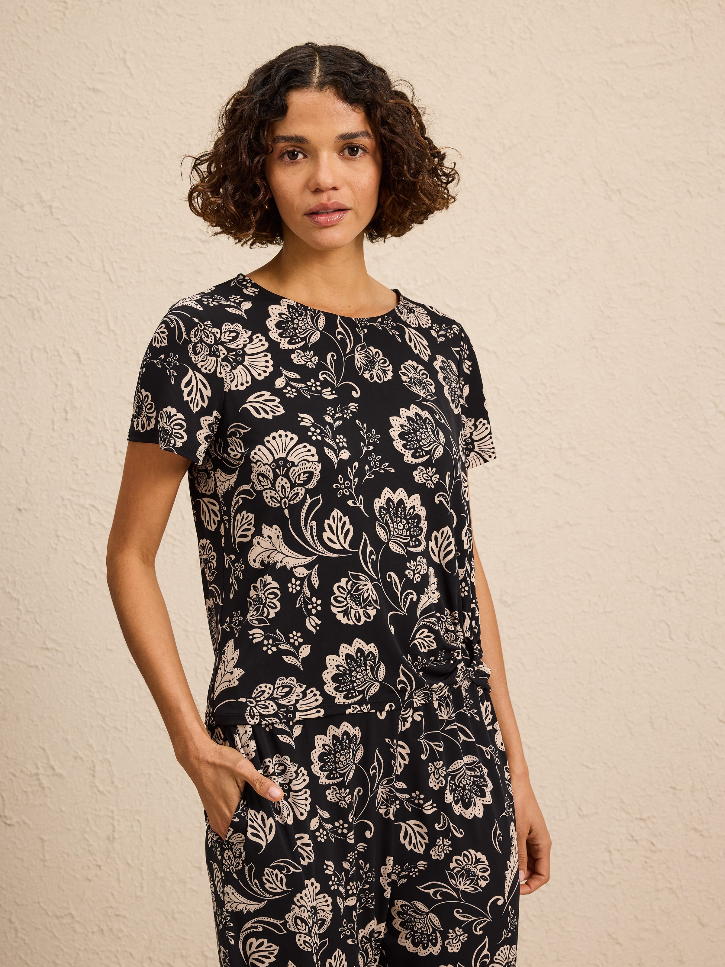 Ari Ring Detail Top