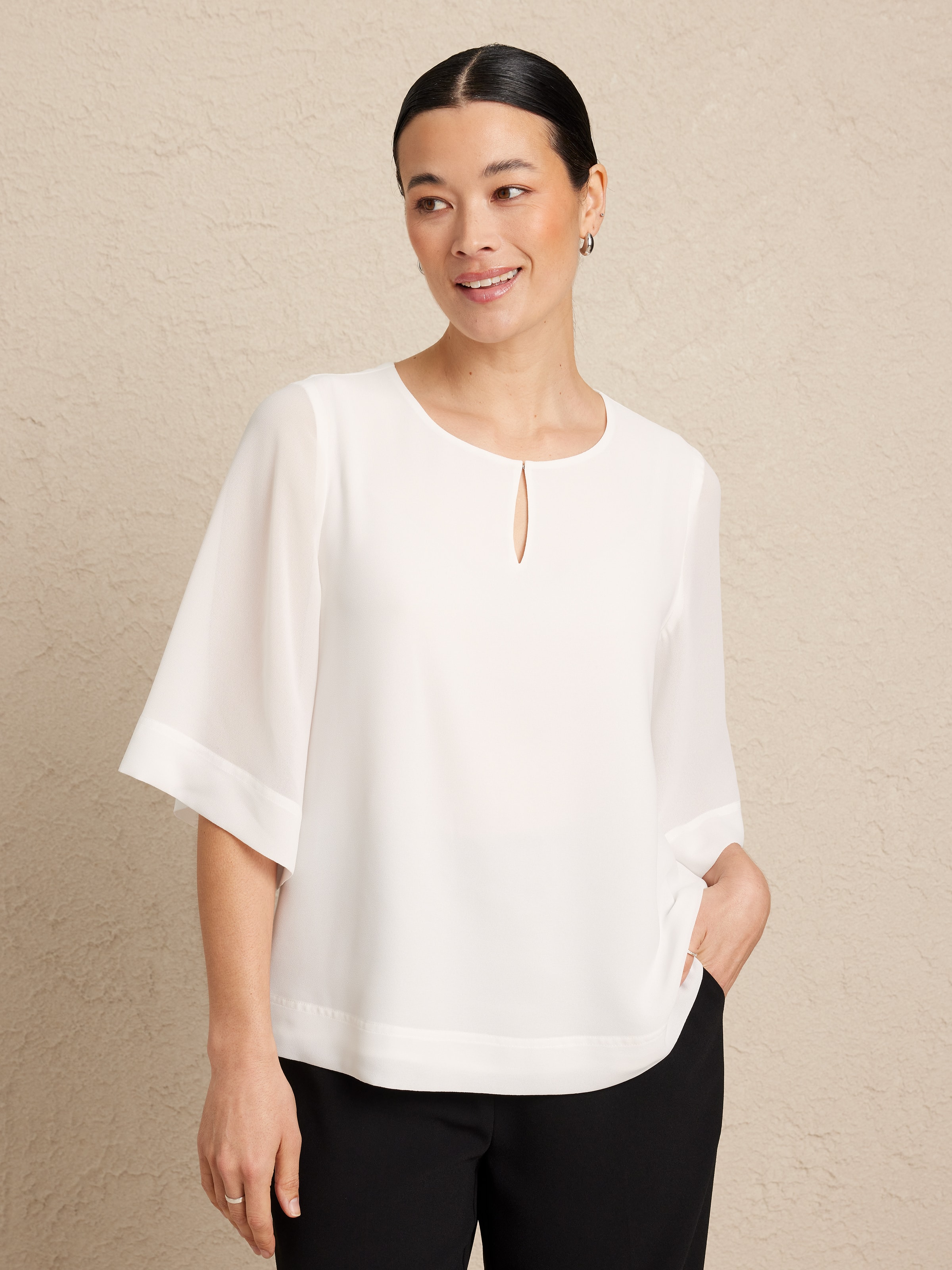 Sera Keyhole Top