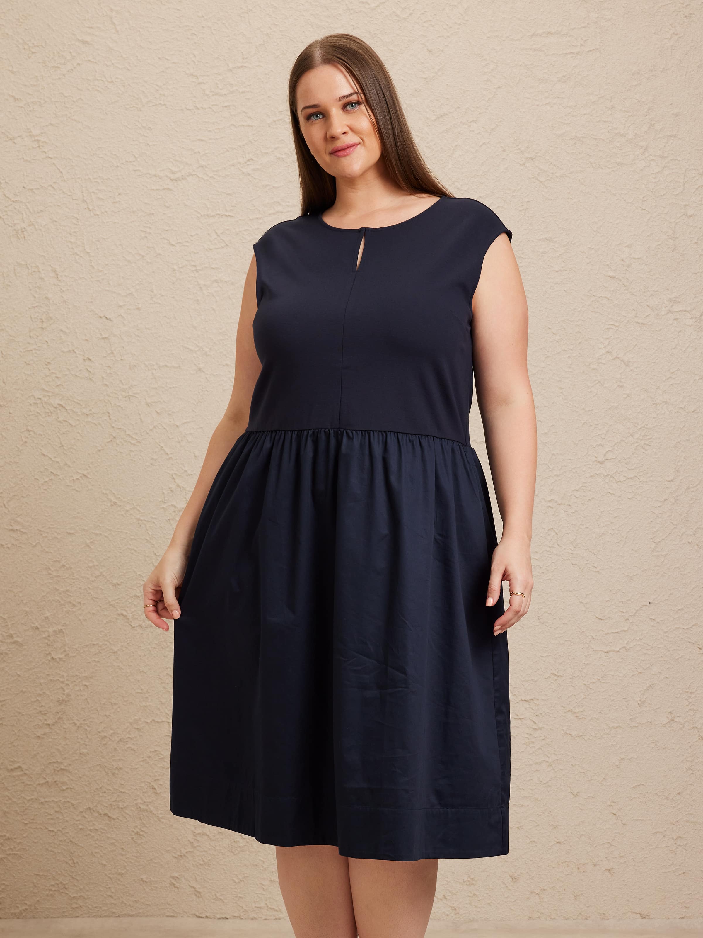 Curve Lucy Midi Dress