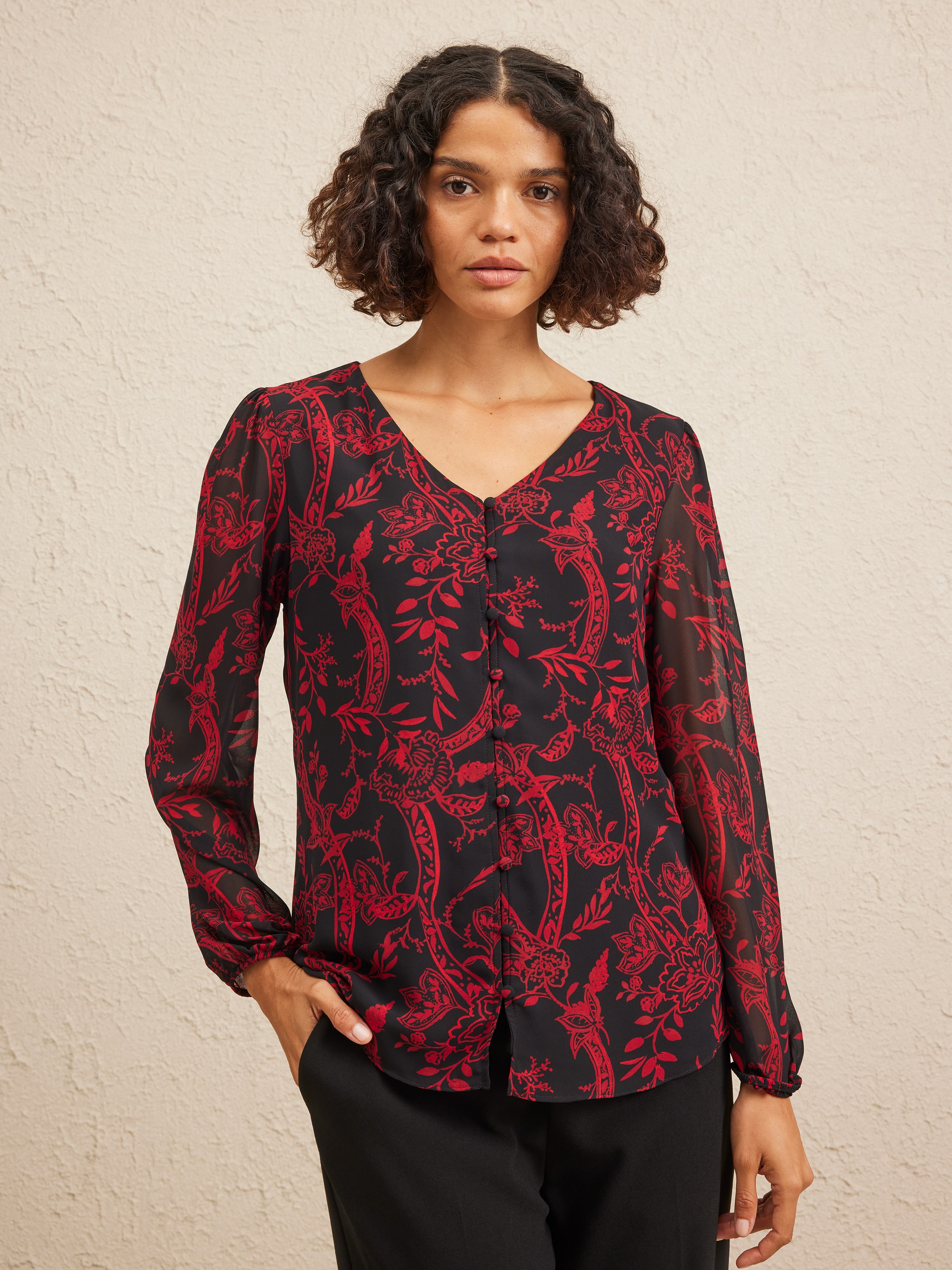 Linda V-Neck Blouse