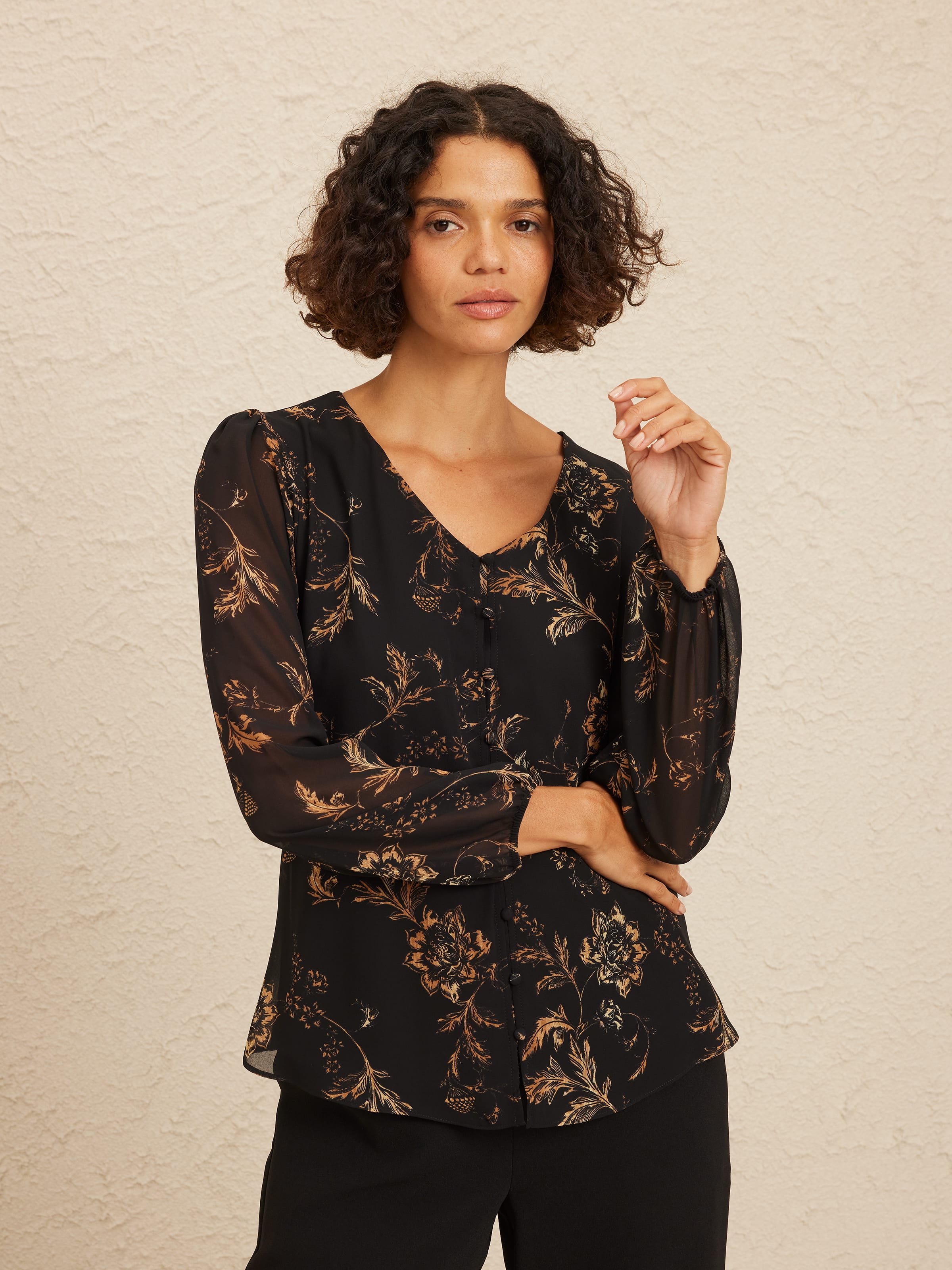 Linda V-Neck Blouse